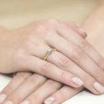 Pierścionek z brylantem W88 0,08ct żółte złoto r15 - 4